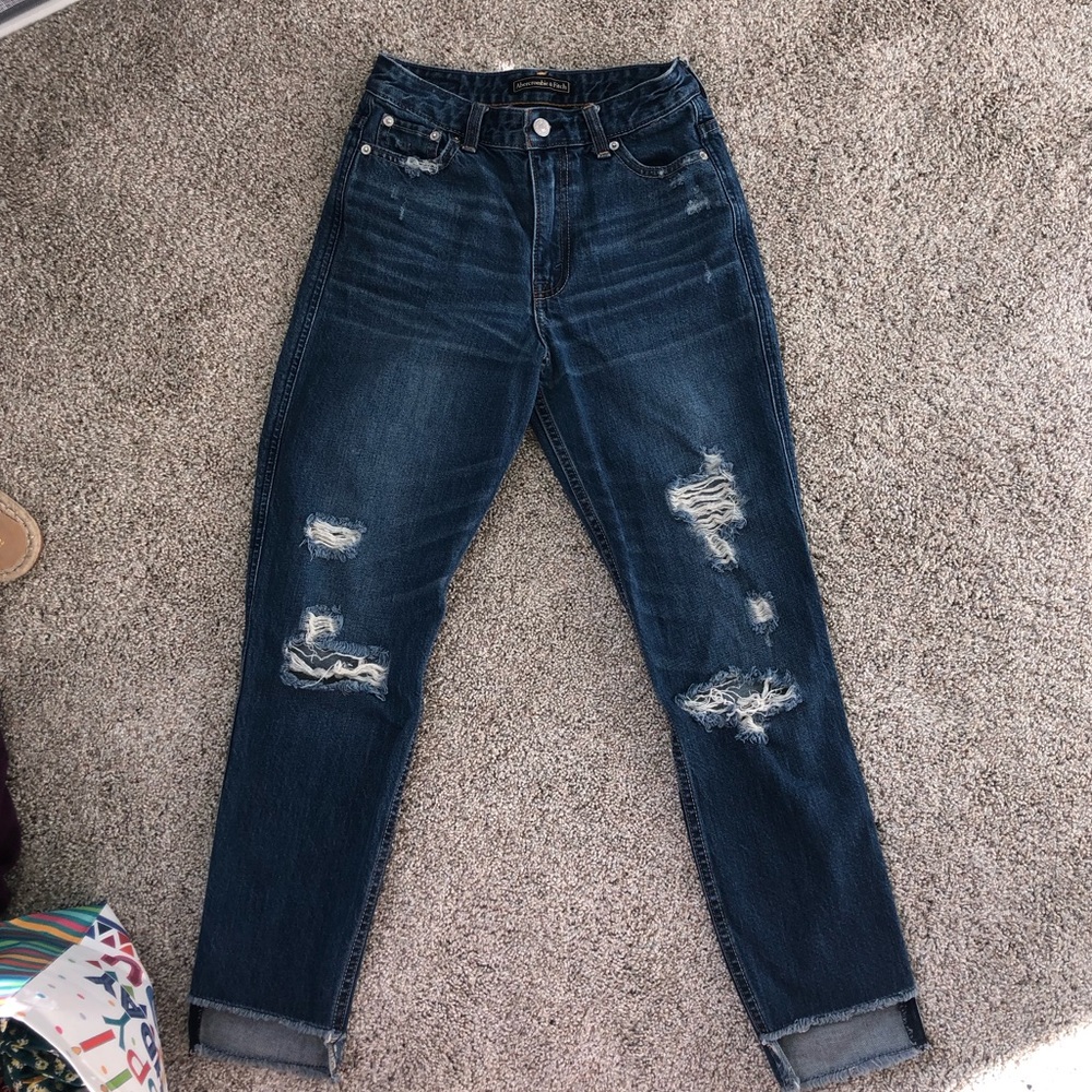 abercrombie & fitch mom jeans